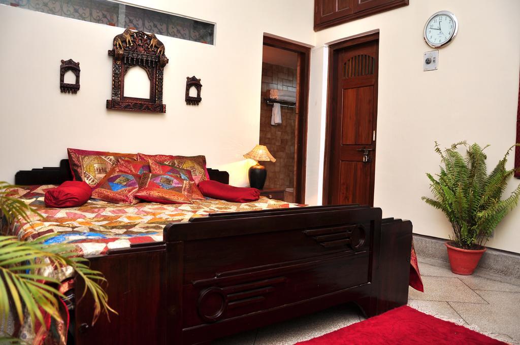 Appartamento Aashray Varanasi Esterno foto