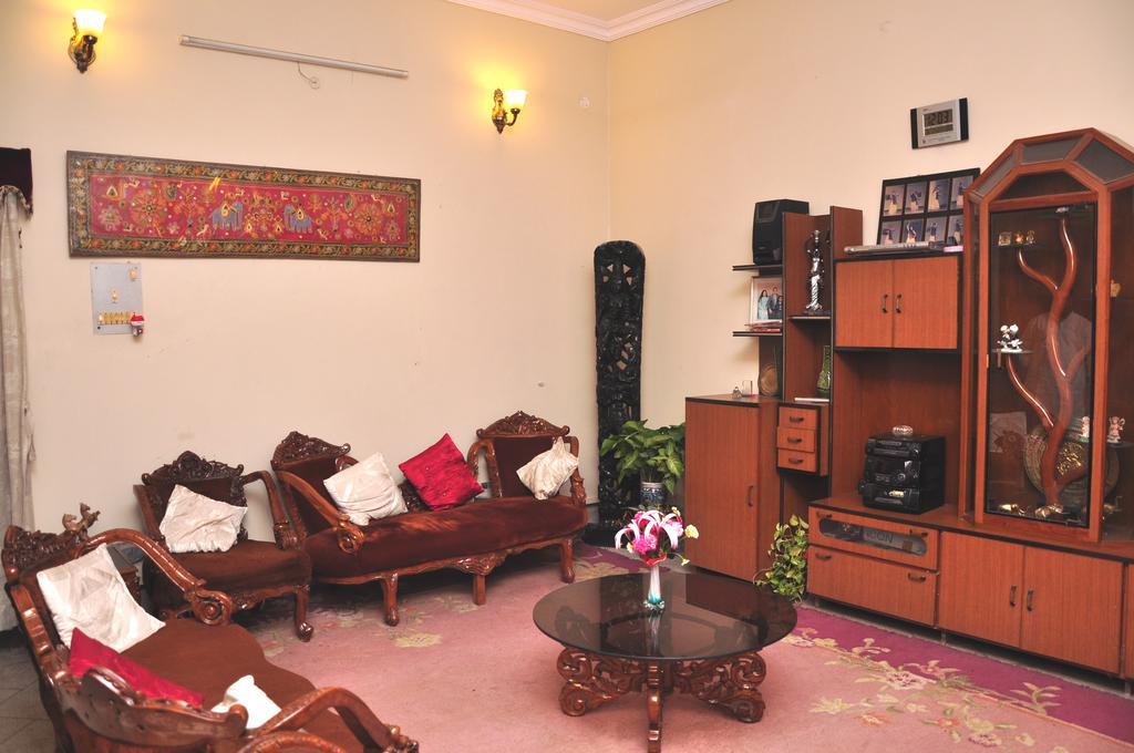 Appartamento Aashray Varanasi Esterno foto