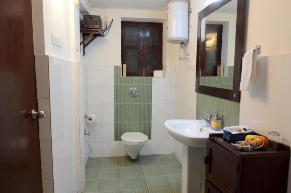 Appartamento Aashray Varanasi Esterno foto