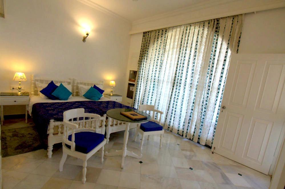Appartamento Aashray Varanasi Esterno foto